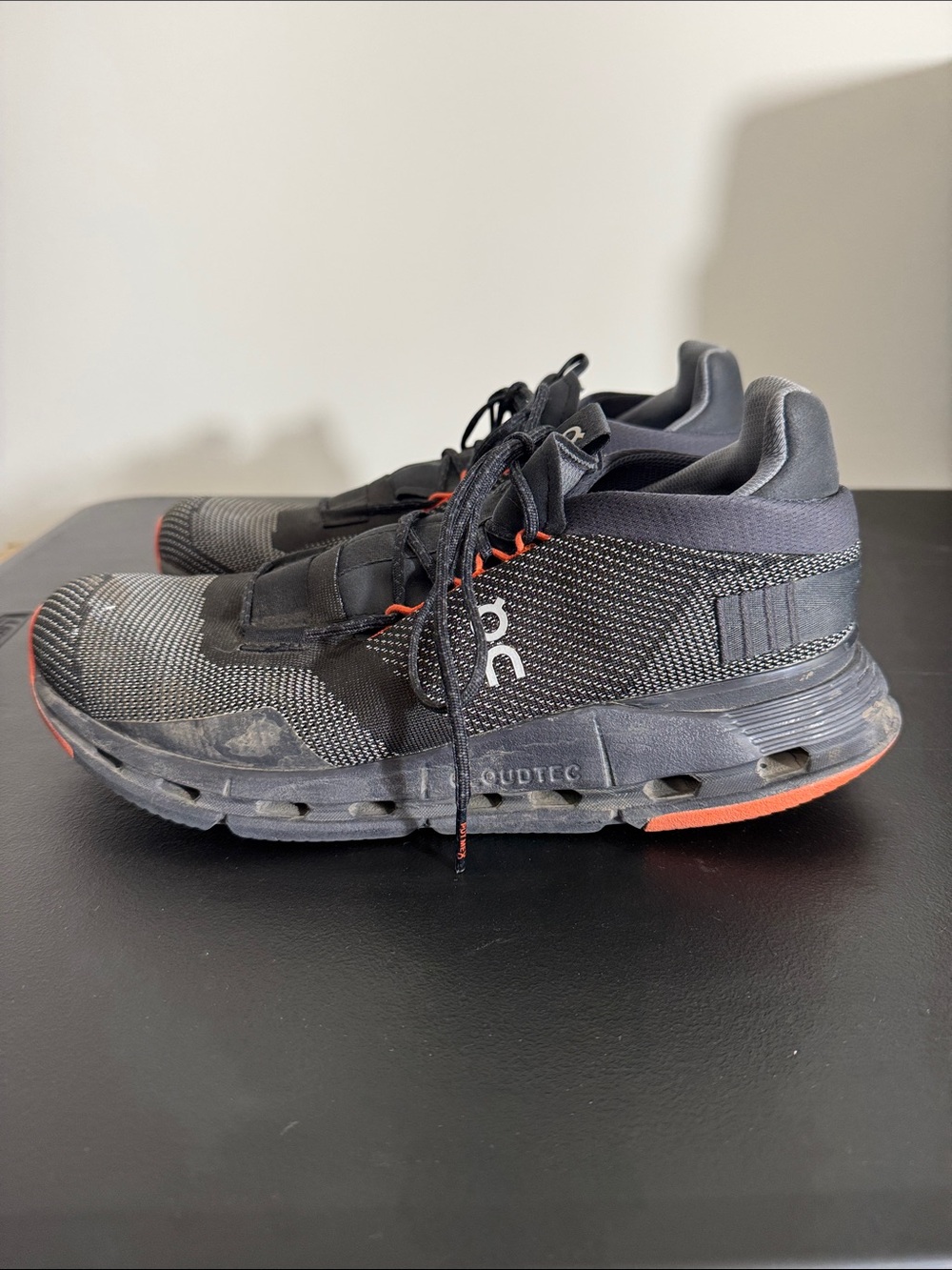 On Cloud mens 10 black CloudBova black flame athletic running shoes